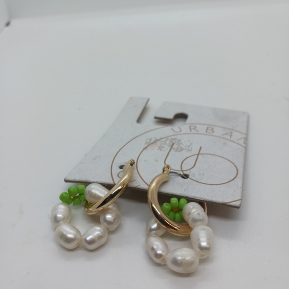 NWT WOMEN'S URBAN OUTFITTERS JEWELRY - Picture 4 of 6